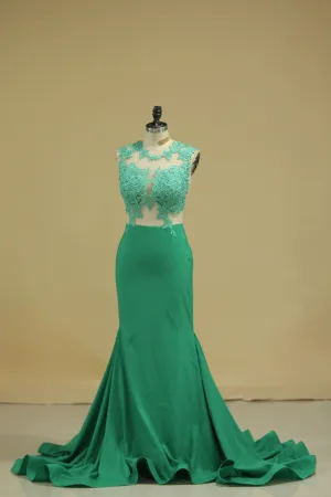 Scoop Mermaid/Trumpet Prom Dresses With Applique